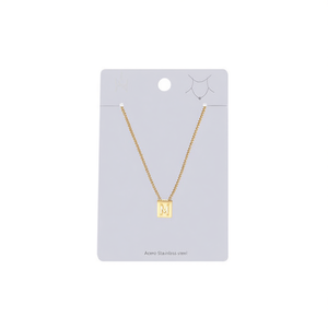 Collier en acier inoxydable Angelina, lettre M plaquée or, chaîne en boîte, pendentif minimaliste, bijoux unisexe, à porter tous les jours, cadeau - Product Image 1