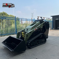 Mini-Lader Kompaktlader mit Kubota D1105 Dieselmotor PLC-Steuerung Kompakte Gummiketten und Schaufel