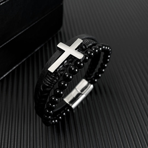 Мужской браслет из воловьей кожи - Product Image 4