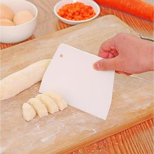 <b>Plastic</b> Dough <b>Scraper</b> White Trapezoidal Baking Tool For Bakery Use - Product Image 1