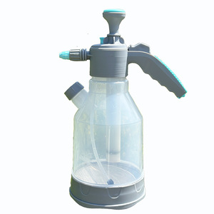 Pulverizador de Bomba de 2 Litros Transparente, Pulverizador Manual para Riego de Jardín y Plantas con Vaso Medidor - Product Image 5