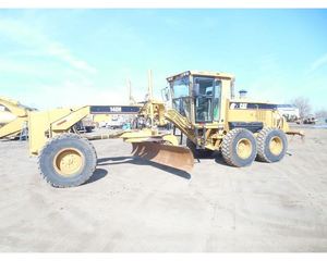 Niveleuse de route d'occasion Caterpillar 140H Niveleuse à moteur CAT 140 d'occasion en bon état - Product Image 1