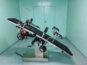 Tavolo Operatorio Manuale in Acciaio Inossidabile per Operazioni Chirurgiche Ospedaliere Certificato CE Marca LK - Product Image 2