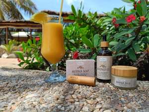 Huile de graines de Moringa Oleifera 50 ml Huile essentielle pure Anti-gonflement et éclaircissante Tous types de peau Parfum frais Bouteille en verre - Product Image 6