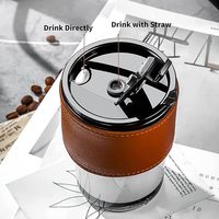 Accepter Logo Tasse à café en verre à boire personnalisée de nouveau design avec paille et couvercle Manchon en cuir Slub