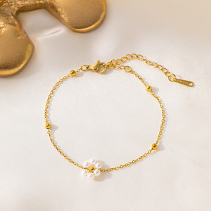XIXI Handmade <strong>Beaded</strong> Chain Flower Pearl <strong>Necklace</strong> Clavicle Chain Jewelry Bracelet <strong>Necklace</strong> Earrings Set - Product Image 4