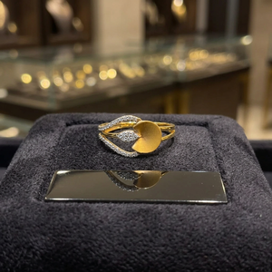 Elegant luxury gold diamond <b>ring</b> <b>for</b> <b>men</b> with bold square design statement jewelry perfect <b>for</b> weddings parties and gifts - Product Image 4
