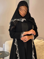 Abaya noire de luxe Hafizah avec bordure en dentelle contrastante pour femmes musulmanes - Vêtement modeste respirant pour l'Aïd