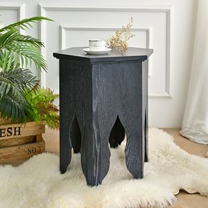 Table basse hexagonale en bois noir INNOVA, style nordique moderne, décorative, durable et facile à assembler pour le salon - Product Image 1