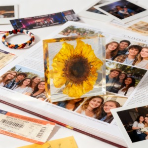 OEM Resin Sunflower Paperweight Handmade Dried Flower Resin Craft Desktop Decoration Souvenir <b>Gift</b> for Holiday Promotion - Product Image 2