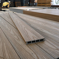 Plancher en bois composite WPC antidérapant moderne, installation par emboîtement, plancher en bois d'ingénierie pour usage extérieur, garantie de 5 ans