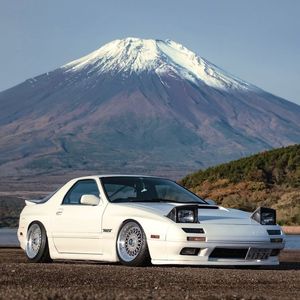 Per ricambi Mazda <span class=keywords><strong>RX</strong></span>-<span class=keywords><strong>7</strong></span> FC: Cofano NI Dmax, Pannello triangolare portiera, Battitacco, Pannello tetto apribile, Minigonne laterali stile sexy, Copertura faro OEM per FC3S - Product Image 1