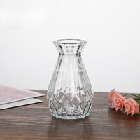 Mini Vase de Table en Verre Vintage Set 3 Pièces 6 Pièces 12 Pièces Petit Vase Transparent Convient pour la Décoration de Table de Mariage
