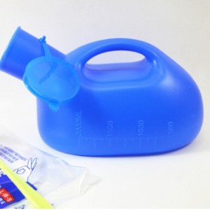 Urinoir bleu pour hommes, 2000 ml, en plastique ovale portable épaissi, pour conducteurs âgés - Product Image 3
