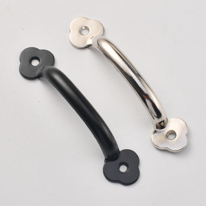 B-437 Zinc Alloy Cabinet Handle Novelty Shape Black And <b>Silver</b> Drawer Pull Traditional Design Durable Surface Plating - Product Image 1