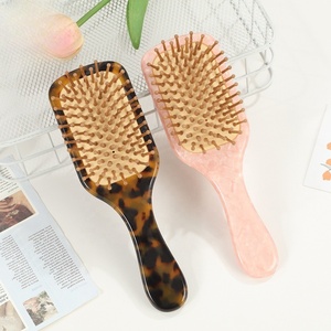 Peine para el pelo de acetato con logotipo personalizado, con colgante de concha blanca, creativo y bonito, peine para flequillo y maquillaje, peine con cojín de aire, peines para el pelo personalizados - Product Image 4