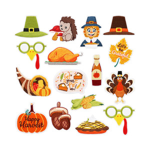 Patch brodé en PVC thermocollant avec sequins, motif petit dindon, pour la vente en gros, décoration d'automne pour la fête de Thanksgiving, pour chapeaux, vêtements et sacs - Product Image 1