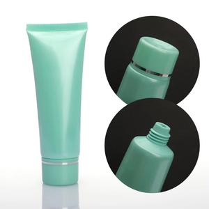 หลอดเครื่องสำอางสีเขียวขนาด D30 มม. ความจุ 40 มล. แบบกำหนดเอง พร้อมฝาเกลียวสีเขียว ลายเส้นสีทอง สำหรับเจลว่านหางจระเข้ พร้อมพิมพ์โลโก้ตามต้องการของลูกค้า - Product Image 5