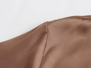 Top Chic da donna 2024 primavera nuova camicia drappeggiata in raso 16 colori retrò <span class=keywords><strong>camicetta</strong></span> con bottoni a maniche lunghe autunno - Product Image 5