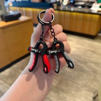 Porte-clés en PVC léger, motif dessin animé, machine de musculation de simulation, pendentif personnalisé pour cartable de garçons, petit format