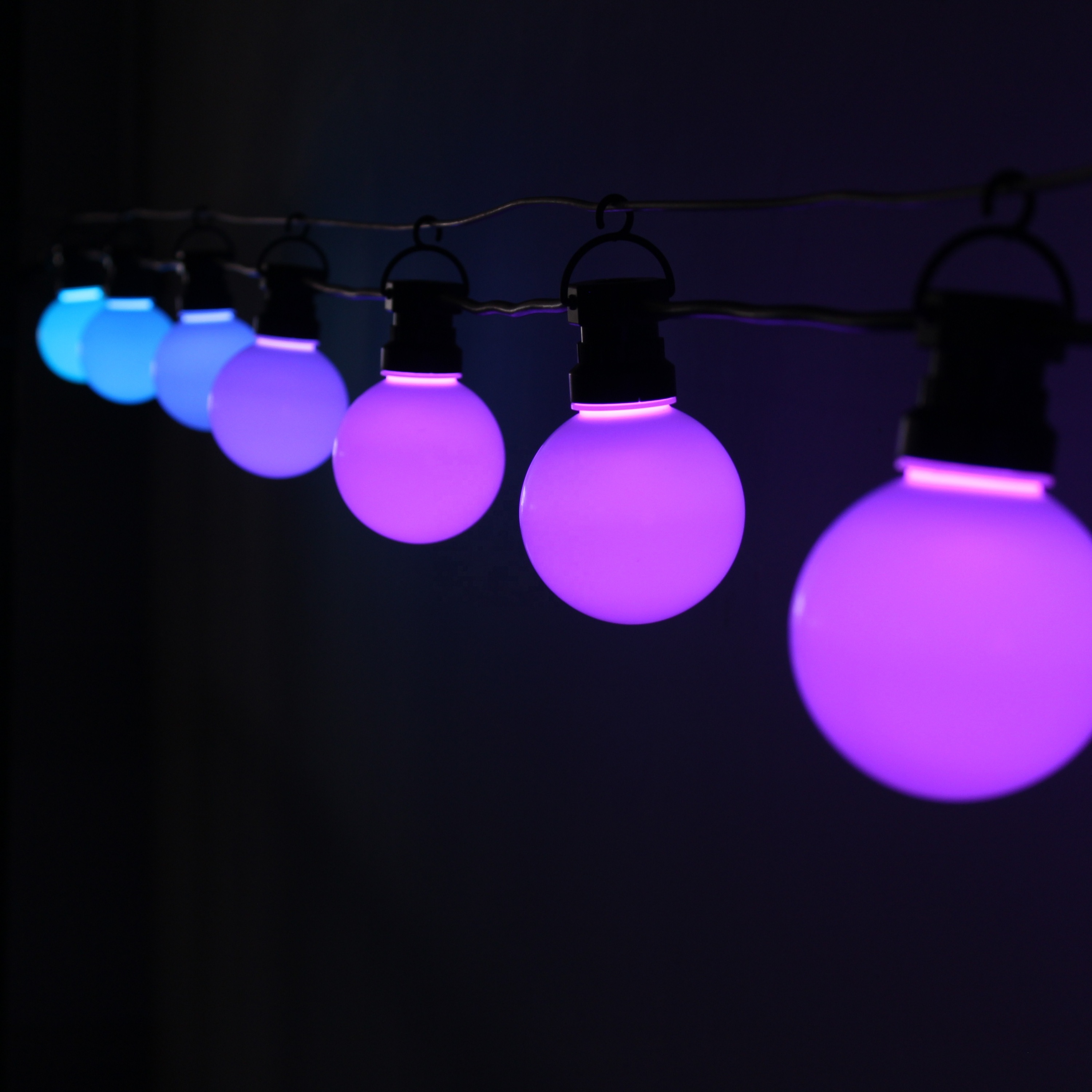 Decorative Indoor Outdoor Wedding Decoration RGB SMD5050 LED Pixel Light IP65 Rated DMX/SPI Controlled Hanging Bulb String Light
