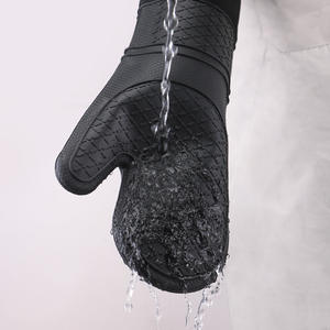 Guantes de Cocina de Silicona Largos y Resistentes al Calor para Microondas y Cocina, Ideales para Calentar Comidas Fácilmente - Product Image 1