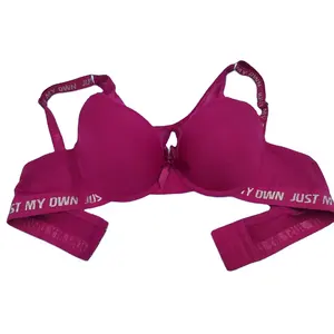 Soutien-gorge push-up pour femmes à armatures de couleur unie conçu par une fabrication de bonne qualité