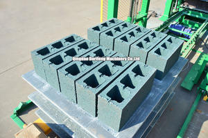 Máquina de bloques de pavimentación automática, línea de producción de bloques huecos de pavimentación de hormigón y cemento, línea de producción de bloques de ladrillo, 1 unidad - Product Image 6