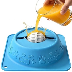 Divertido Tazón de Silicona para Lamer con Bola Rodante Interactiva para Golosinas Líquidas - Product Image 1