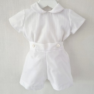 Ensemble 2 pièces décontracté en organza et coton pour bébé garçon : chemise et short de couleur unie à manches courtes pour baptême, mariage ou fête - Product Image 1