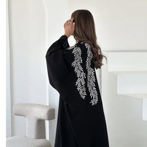 188 Abiti Islamici Modesti di Alta Qualità <span class=keywords><strong>Aya</strong></span> Dubai, Cardigan Lungo Ricamato Nero per Donne, Vestito Musulmano Femminile <span class=keywords><strong>Aya</strong></span> - Product Image 5