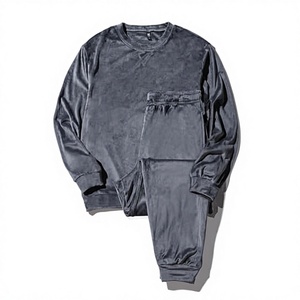 Conjunto de Ropa Casual de Invierno para Hombre, Tejido de Punto, Dos Piezas, Transpirable, Camisa y Pantalones Cortos 100% Poliéster - Product Image 2