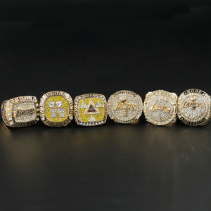 Anillo Clásico Conmemorativo y Nostálgico Popular en Europa y América, Juego de <span class=keywords><strong>6</strong></span> Anillos de los Lakers de Los Ángeles, Juego de Bryant - Product Image 1