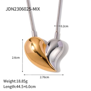 Collar con Colgante de Corazón Grande, Joyería Personalizada, Corazón Grueso y Brillante, Joyería que No se Deslustra - Product Image 4