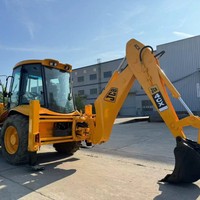 Chargeuse-pelleteuse JCB 4CX d'occasion britannique d'origine, très demandée, machine multifonctionnelle de 8 tonnes, garantie d'un an.