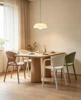 Chaise de salle à manger moderne en plastique avec accoudoirs et dossier ergonomique, imperméable, empilable et légère pour cafés et appartements (vente en gros)