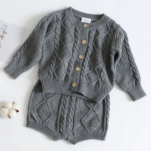 Maglione lavorato a maglia Cardigan + completo Shorts - Product Image 6