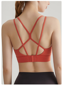 Sujetador deportivo para mujer al por mayor con doble tirante fino, cierre trasero cruzado, acolchado, de soporte bajo, para correr, pilates, entrenamiento y yoga, tipo top corto - Product Image 2