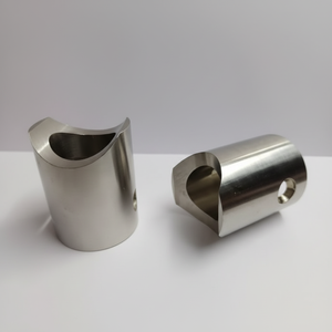 Abrazadera de tubo o sillín de tubo (también conocida como abrazadera de medio sillín o bloque de montaje de tubo) - Product Image 1