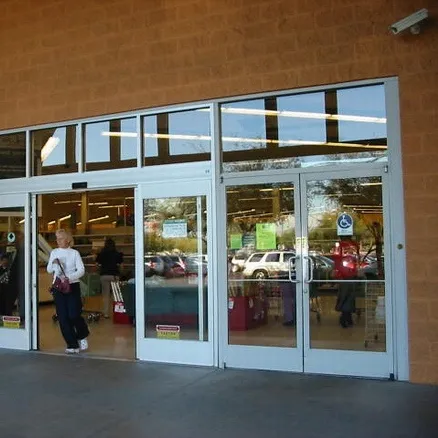 Alışveriş merkezi giriş kullanımı otomatik operasyon cam sürgülü kapı tasarımı
