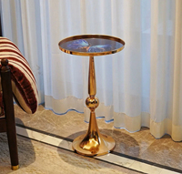 Schmetterlings-Beistelltisch aus Gehärtetem Glas, Eck-Tisch im Amerikanischen Stil, Luxuriöser Runder Wohnzimmertisch, Modern und Stilvoll