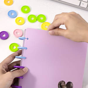 <span class=keywords><strong>Anneaux</strong></span> de <span class=keywords><strong>reliure</strong></span> en plastique transparents colorés en forme de cœur pour système de <span class=keywords><strong>reliure</strong></span> à disques pour albums et carnets à feuilles mobiles - Product Image 5