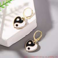 Boucles d'oreilles goutte d'eau pour femmes, ornement en forme de cœur avec décor de coeur, bijoux à la mode pour dames, cadeau de saint-valentin, fête des mères