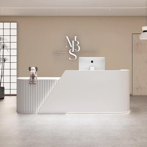 Mostrador de Recepción Curvo de Lujo con Iluminación LED para Salón de Belleza y Centro de Estética - Product Image 5