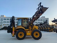 Mesin Siap Kirim, Tipe Roda Tahan Lama 388H Backhoe Loader untuk Pekerjaan Penggalian