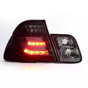 <span class=keywords><strong>Feux</strong></span> Arrières <span class=keywords><strong>LED</strong></span> Modifiés pour <span class=keywords><strong>BMW</strong></span> Série 3 <span class=keywords><strong>E46</strong></span> Quatre Portes (2001-2004), Ensemble <span class=keywords><strong>Feux</strong></span> de Stop et Clignotants - Product Image 2