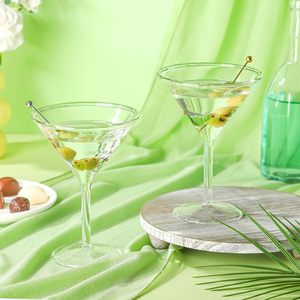 Verres à martini transparents durables de 9 oz avec icône en forme d'olive, verres à cocktail à <span class=keywords><strong>tige</strong></span> <span class=keywords><strong>haute</strong></span> pour les fêtes de vin d'anniversaire de bar à la maison, 2 pièces - Product Image 6