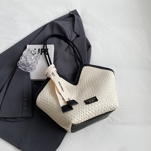 Sac à main de plage de luxe pour femme, sac bandoulière messager en paille tressée fait main, sac fourre-tout en cuir PU pour femme - Product Image 2