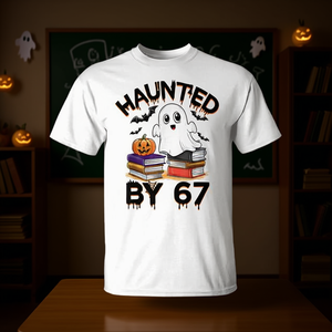Haunted By 67 Ghost Pumpkin - Camiseta de Halloween para profesores - Product Image 3