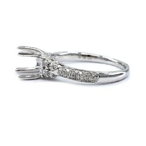 Bague de fiançailles et d'anniversaire de mariage en or blanc massif 18 carats de haute qualité, sertie de diamants naturels taille baguette, classique et semi-éclatante - Product Image 2